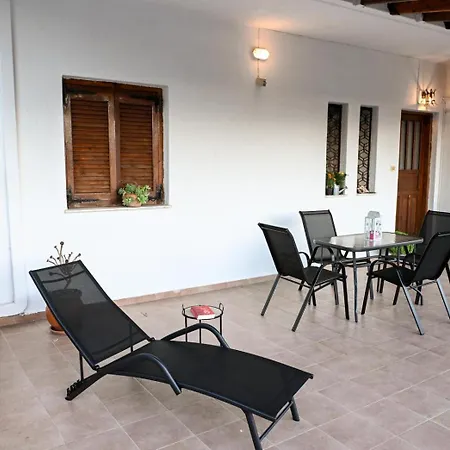 Shellapartment Apartment *